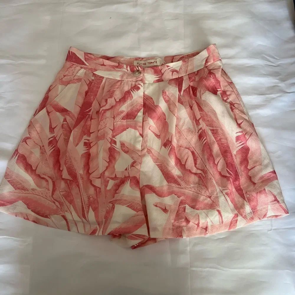 Flying Tomato Shorts